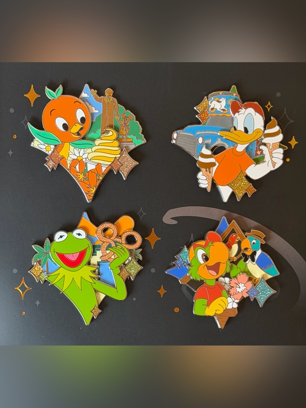 Disney Characters at Disney Parks Artist Collection Pin Box Set LE 2500 - Picture 5 of 8